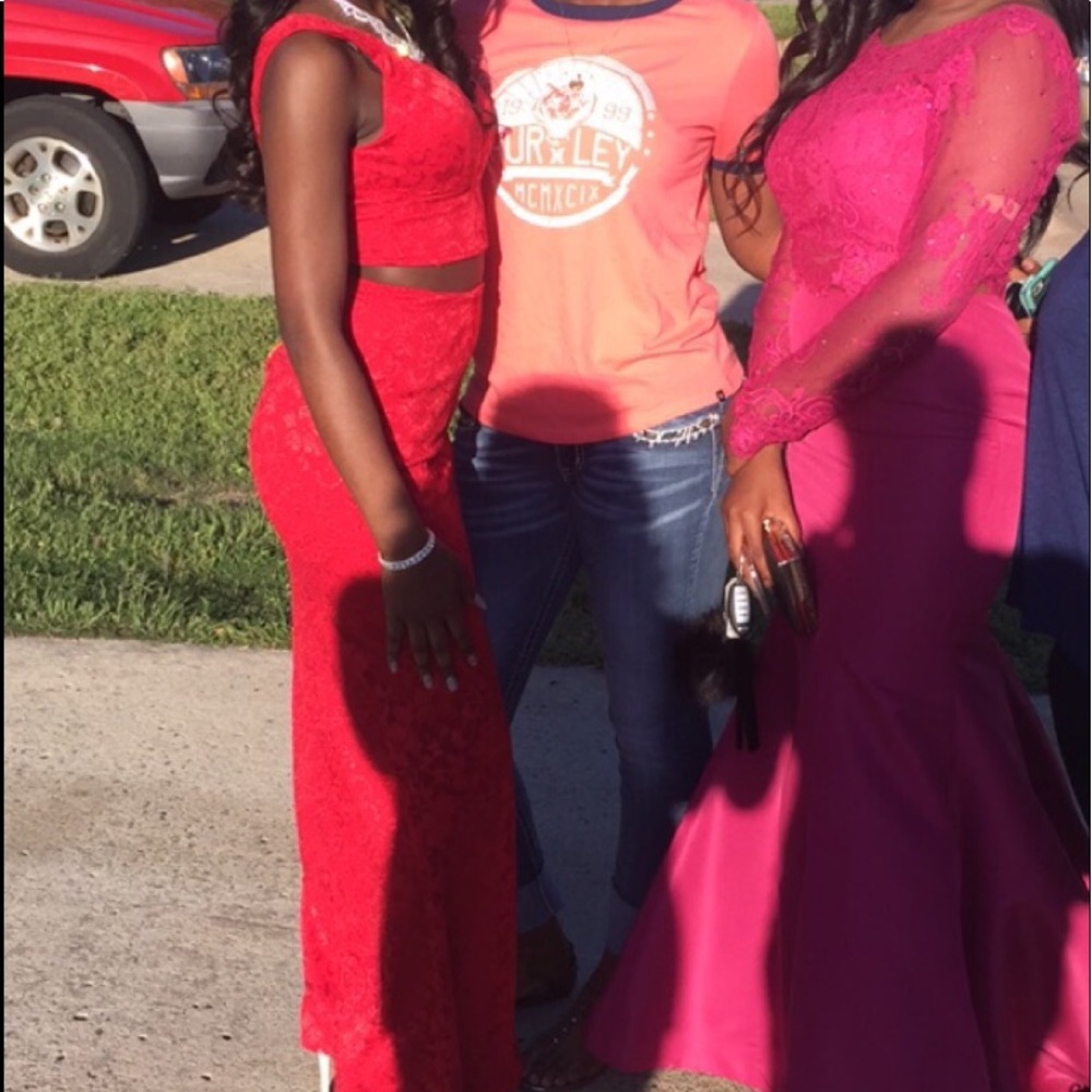 Prom dress - Picture 3 of 3